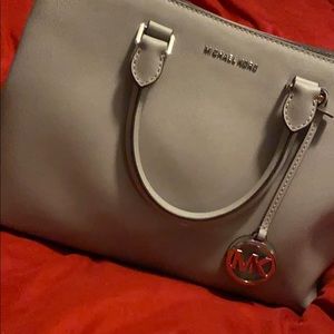 Light gray Michael kors shoulder/cross body